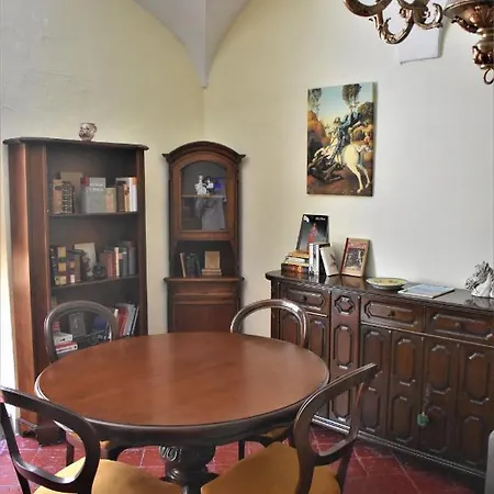 شقة La Casa Dei Libri *