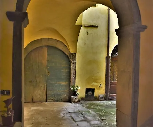 La Casa Dei Libri Pontremoli